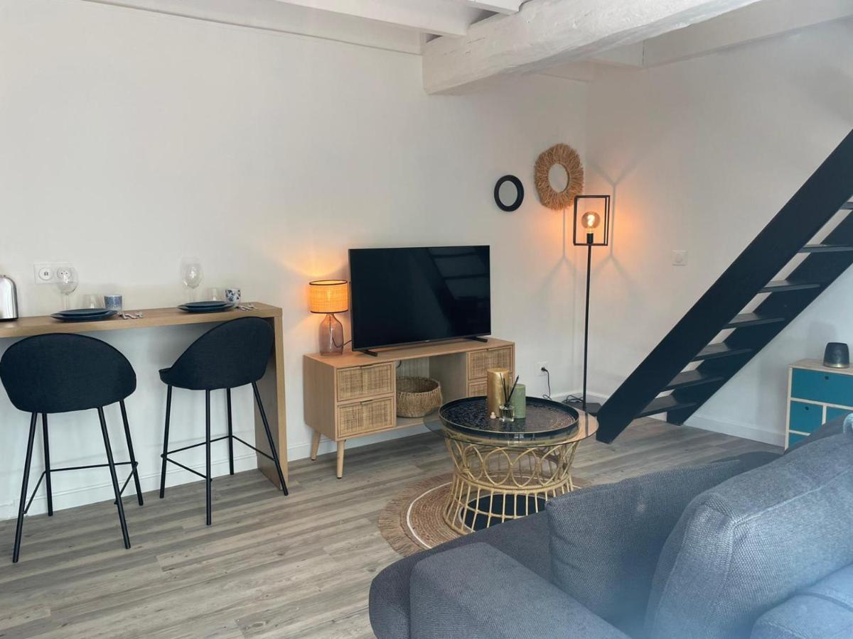 Le Bleu De Senlis Apartment ซ็องลิส ภายนอก รูปภาพ